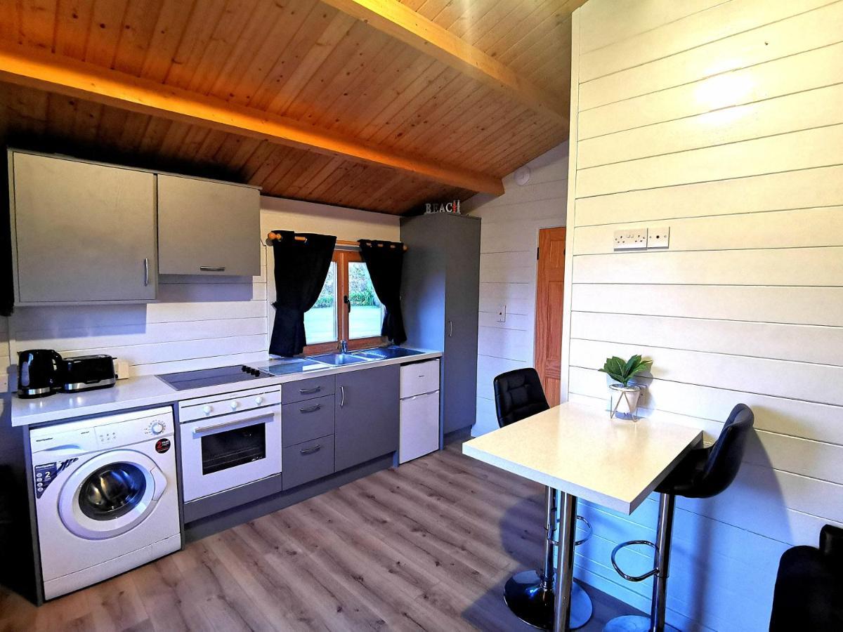 Westport Country Chalets Exterior photo